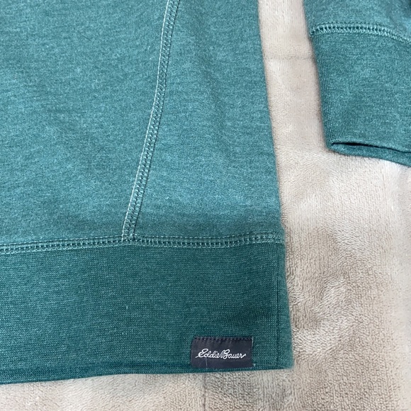 Eddie Bauer soft sweatshirt. - Picture 6 of 9